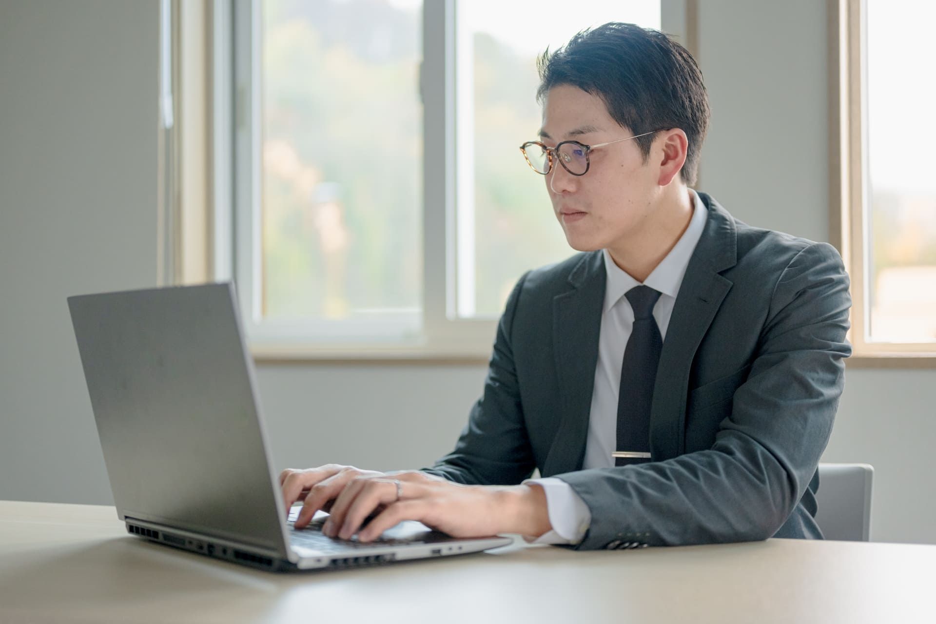 データ活用人材とは？必要なスキルセットから「採用と育成」の使い分けまで解説