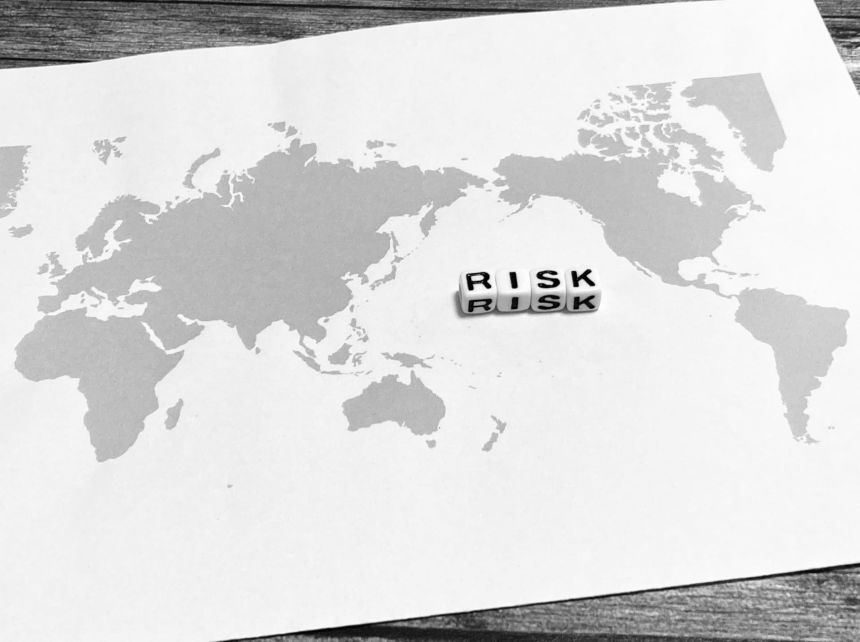 地政学リスクとは？企業への影響と対策、組織で備えるポイント